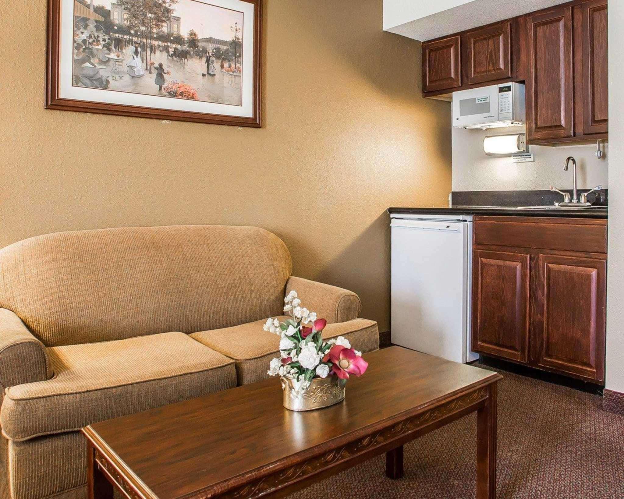 Quality Inn & Suites Middletown - Franklin Bagian luar foto