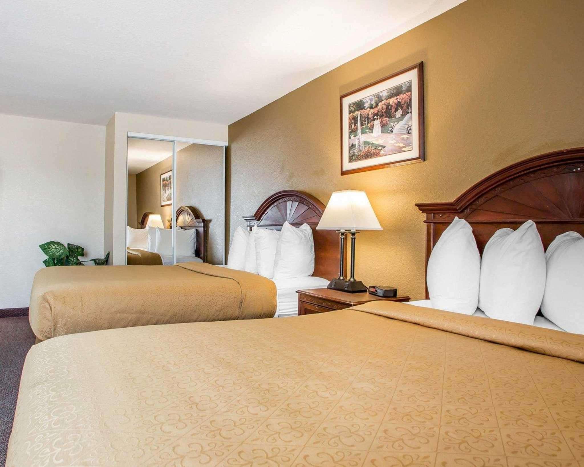 Quality Inn & Suites Middletown - Franklin Bagian luar foto
